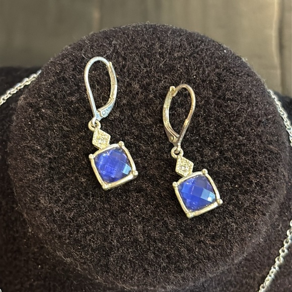 NRT Signed Silver Tone Blue Rhinestone Pendant Necklace & Earrings Jewelry Set - Picture 3 of 8